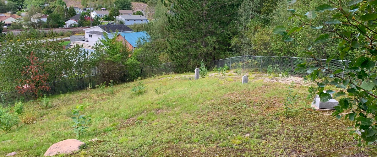 Cimetière public de Wahnapitae